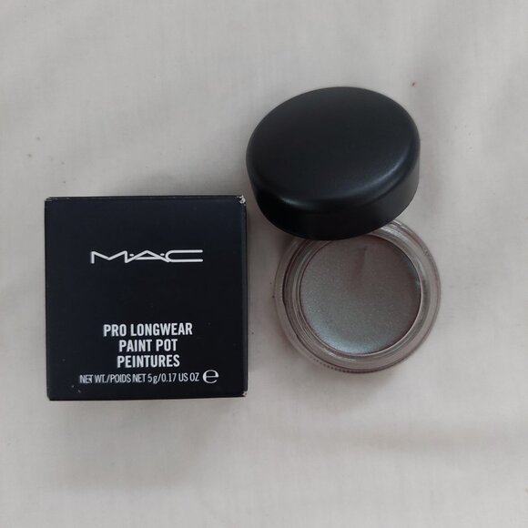 MAC Pro Longwear Paint Pot BOUGIE Shimmer Cream Eyeshadow NIB Gray - Picture 1 of 2